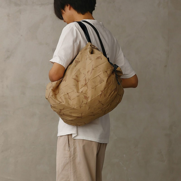 BOLSO PLEGABLE 27L SHUPATTO - FLYING BIRDS