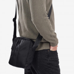 BOLSO BANDOLERA PEQUEÑA HOMBRE HOLE KCB 2942