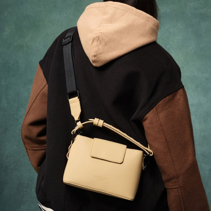 BOLSO BANDOLERA SPLASHINI GASTON LUGA - LATTE