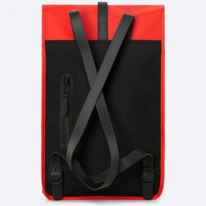 MOCHILA RAINS BACKPACK 1220 en Snoby