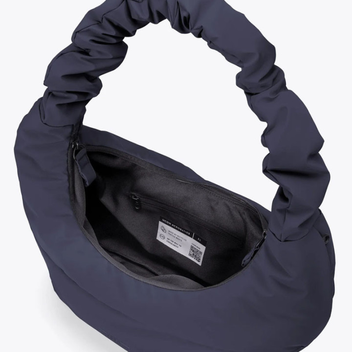 BOLSO SAYUNA MEDIUM UCON ACROBATICS - DARK NAVY